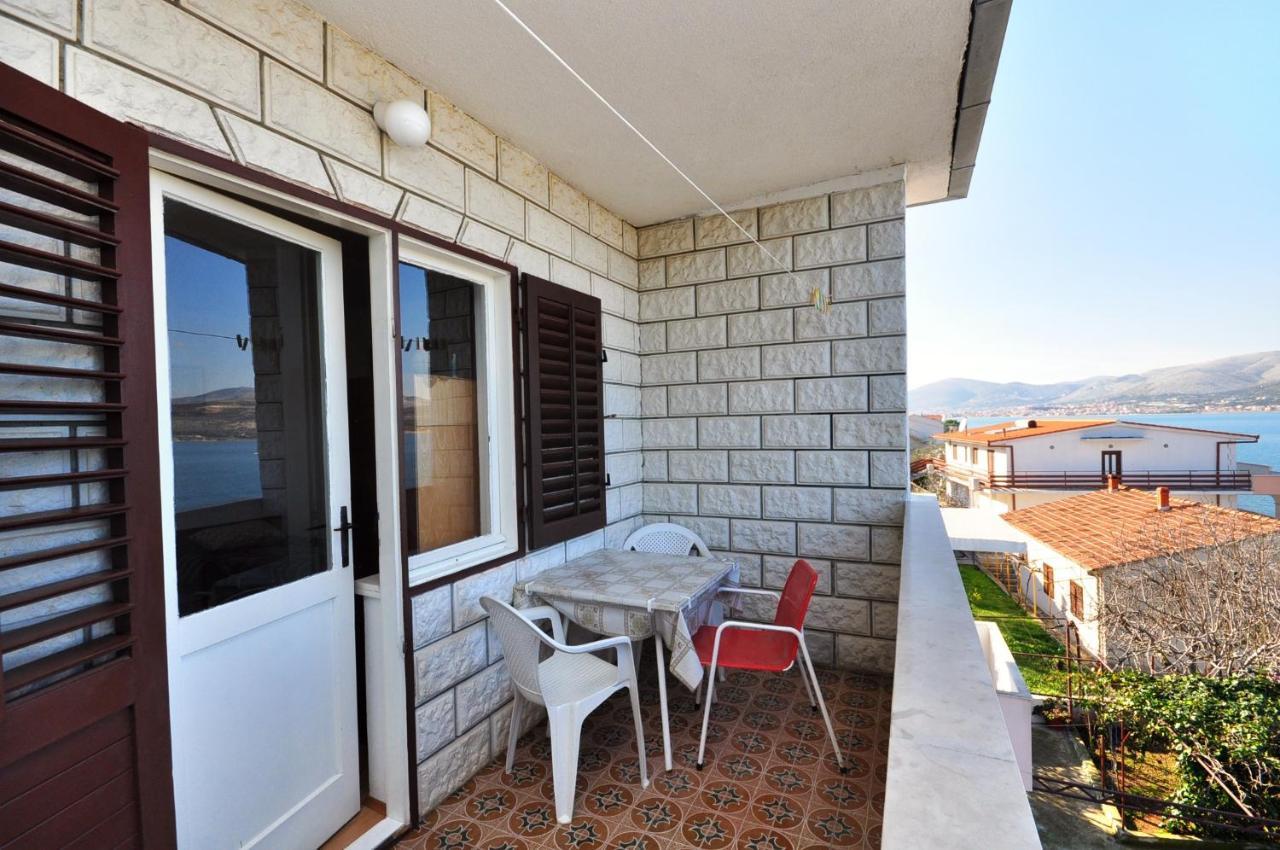 Apartments By The Sea Arbanija, Ciovo - 1085 Трогір Екстер'єр фото